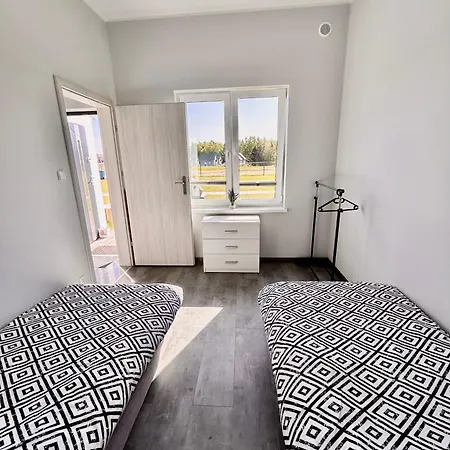 Ahoj -apartamenty- 450 M Do Plazy *